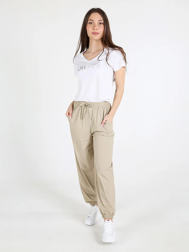 T-shirt donna in cotone con scollo a V e stampa scritta - bianco