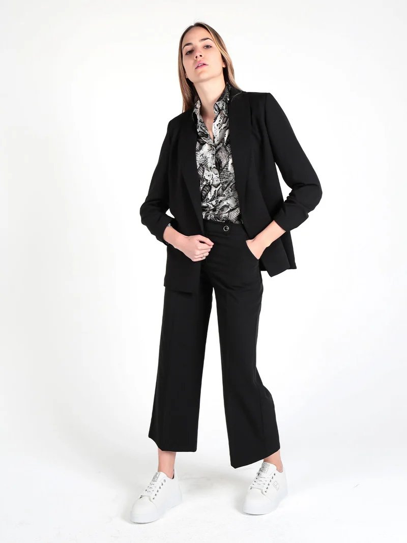 Blazer donna aperto con maniche arricciate - nero
