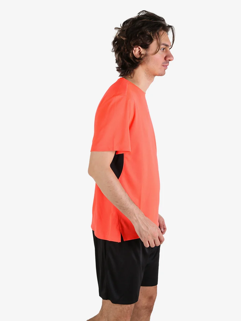 T-shirt sportiva da uomo in tessuto traspirante - arancione
