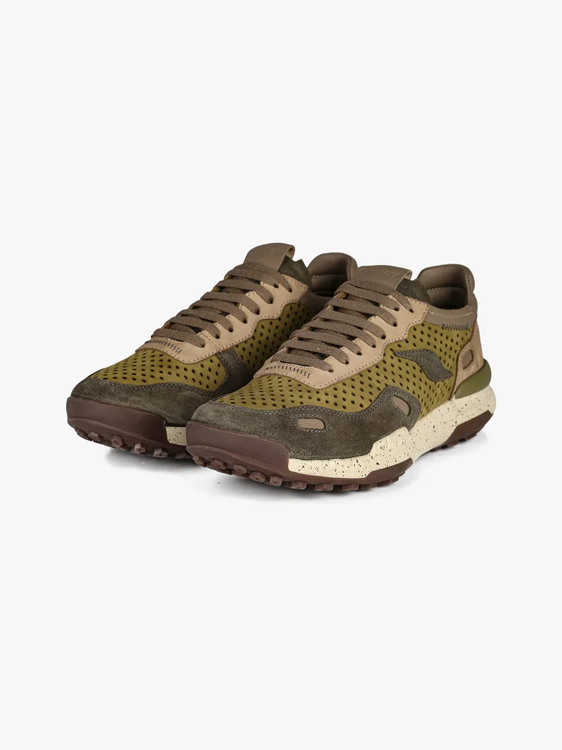 Sneakers da uomo in pelle traforata - verde
