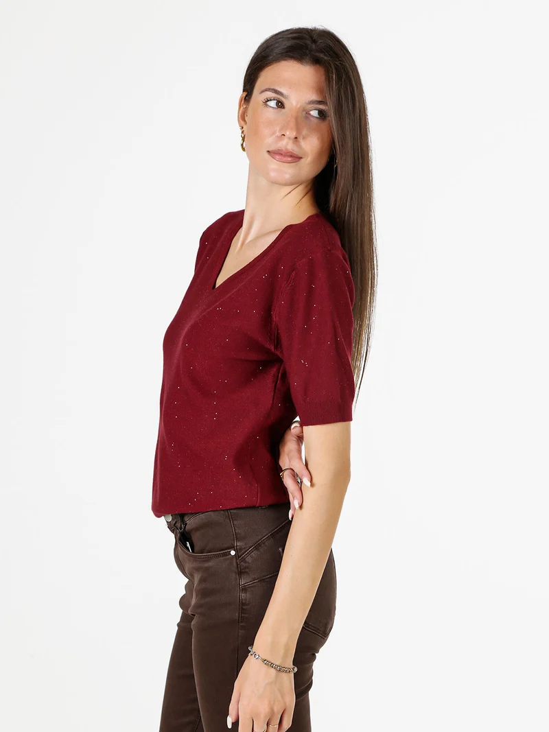 Maglia donna a maniche corte con scollo a V e mini paillettes - bordeaux