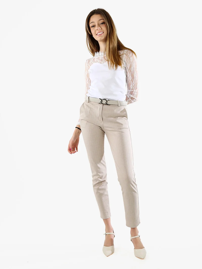 Top donna con scollo e maniche lunghe in pizzo - bianco