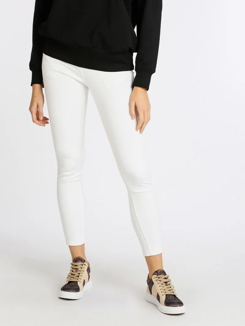 Pantaloni slim fit da donna - bianco