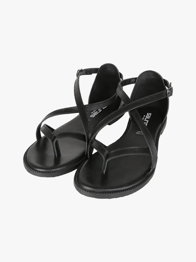 Sandali in pelle da donna a infradito chiusi dietro - nero
