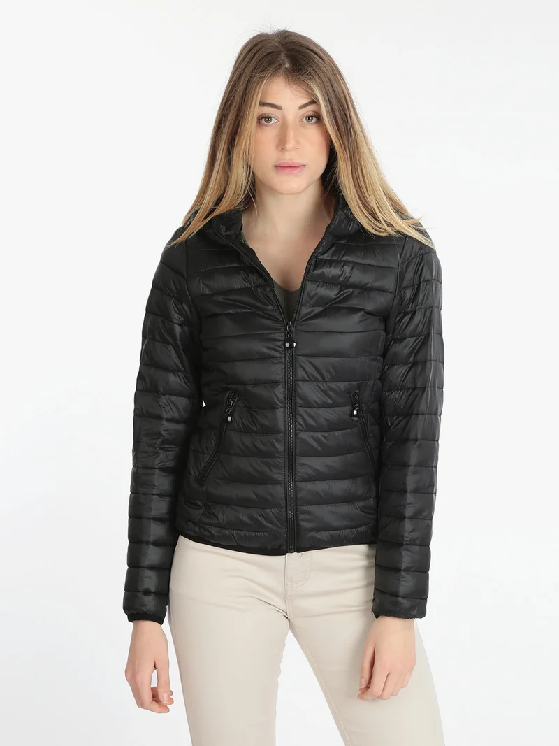 Piumino donna leggero con cappuccio - nero