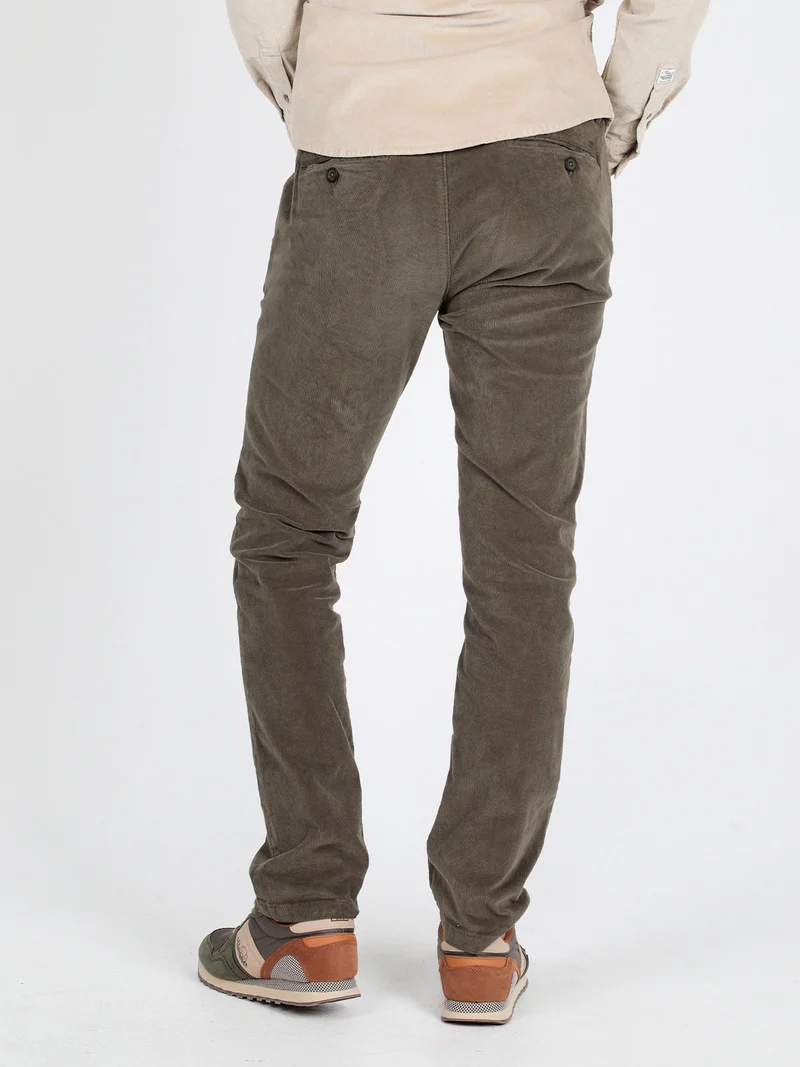 Pantaloni da uomo in velluto slim fit - militare