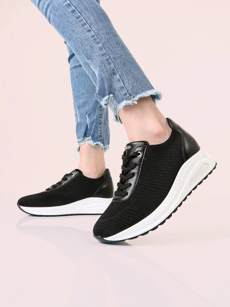 Sneakers sportive da donna in maglia con air - nero