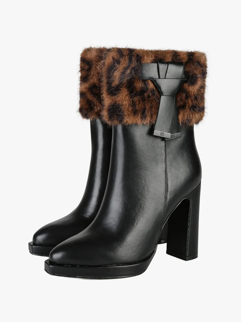 Stivaletti donna con tacco largo e bordo in ecopelo - nero
