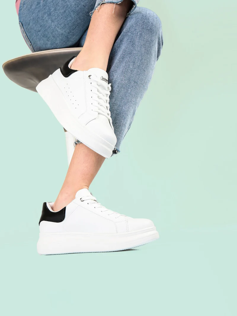 Sneakers donna stringate con platform - bianco