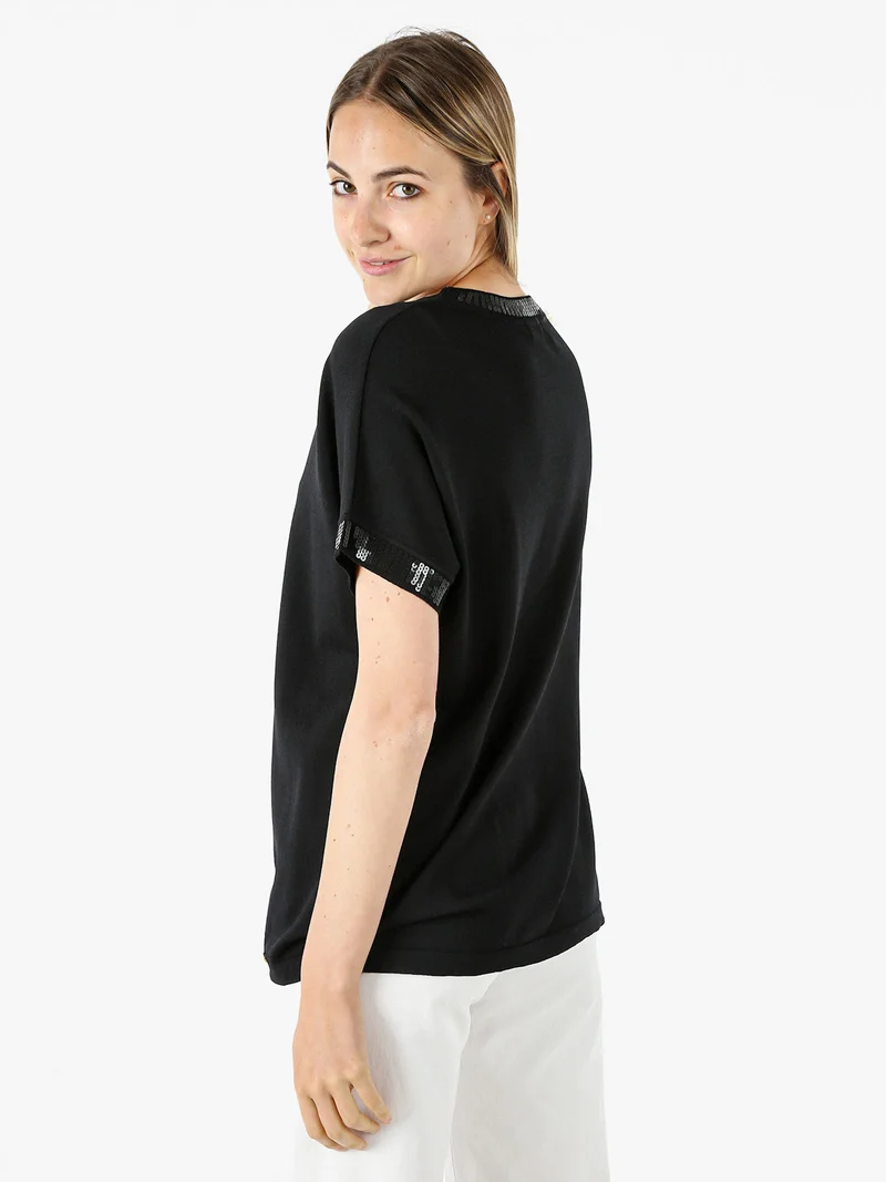 Maglia girocollo da donna a maniche corte con paillettes decorative - nero