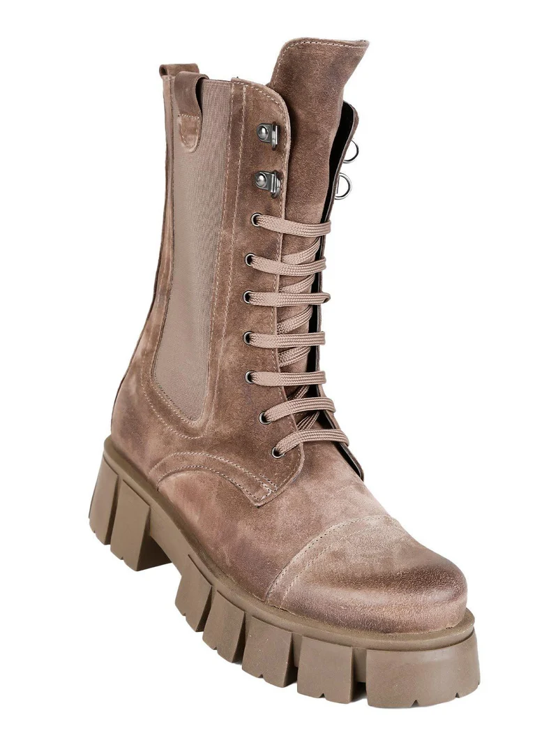 Anfibi in pelle scamosciata donna con suola carrarmato - taupe