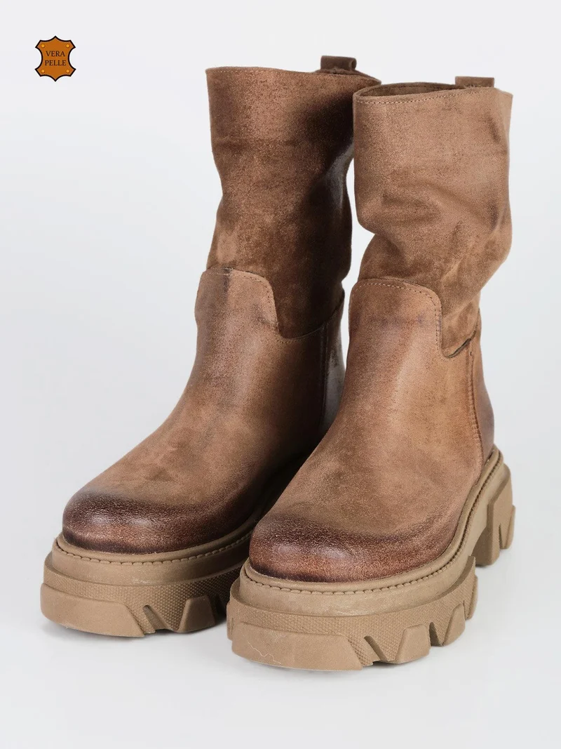 Stivaletti chelsea in pelle scamosciato da donna - taupe