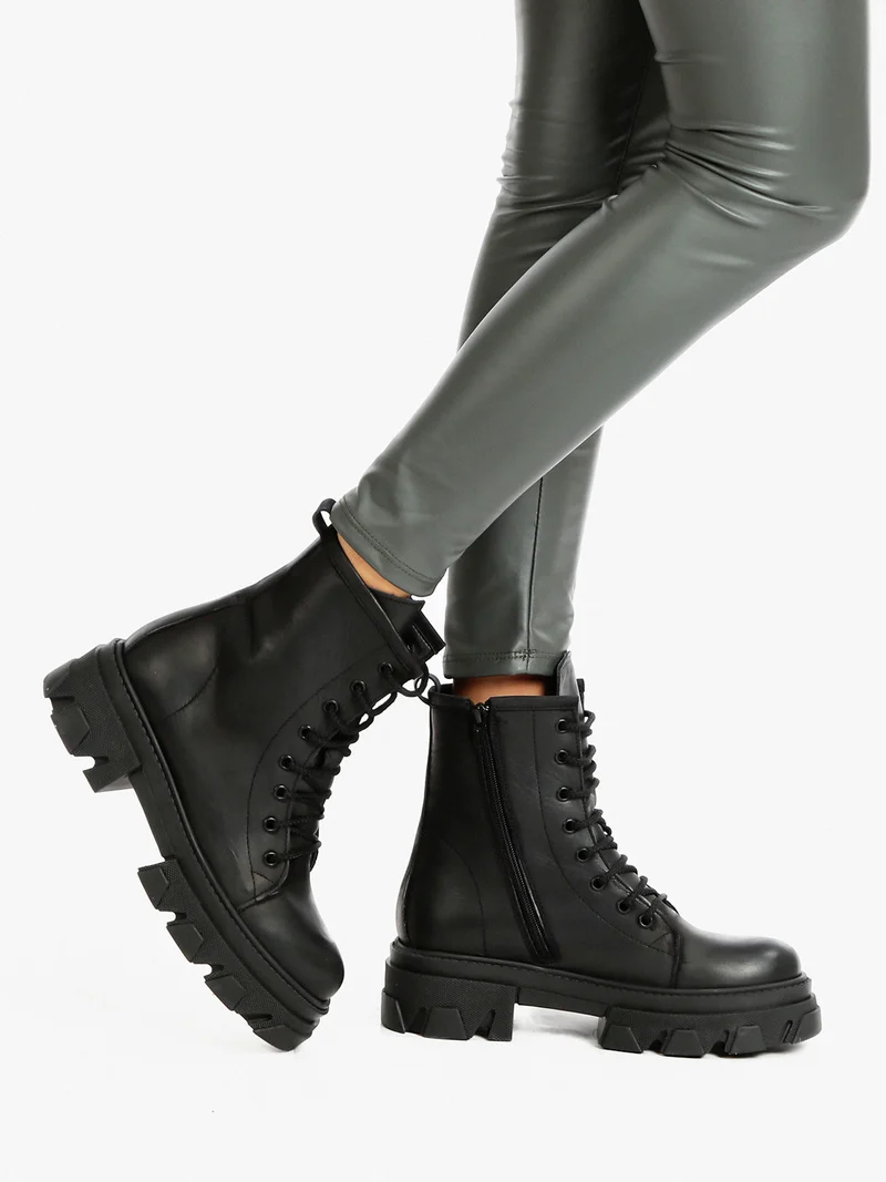 Anfibi in pelle donna - nero