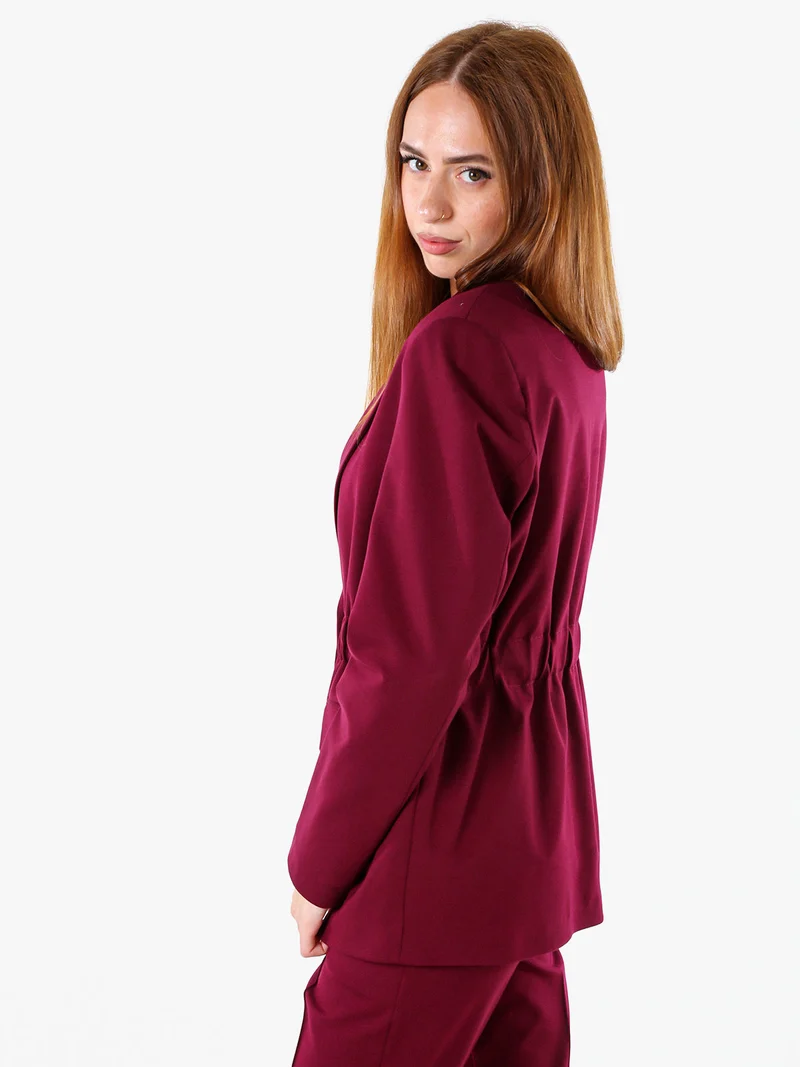 Completo elegante da donna con blazer e pantaloni con finale a zampa - bordeaux