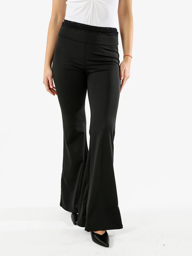 Pantaloni eleganti a zampa con pizzo in vita - nero