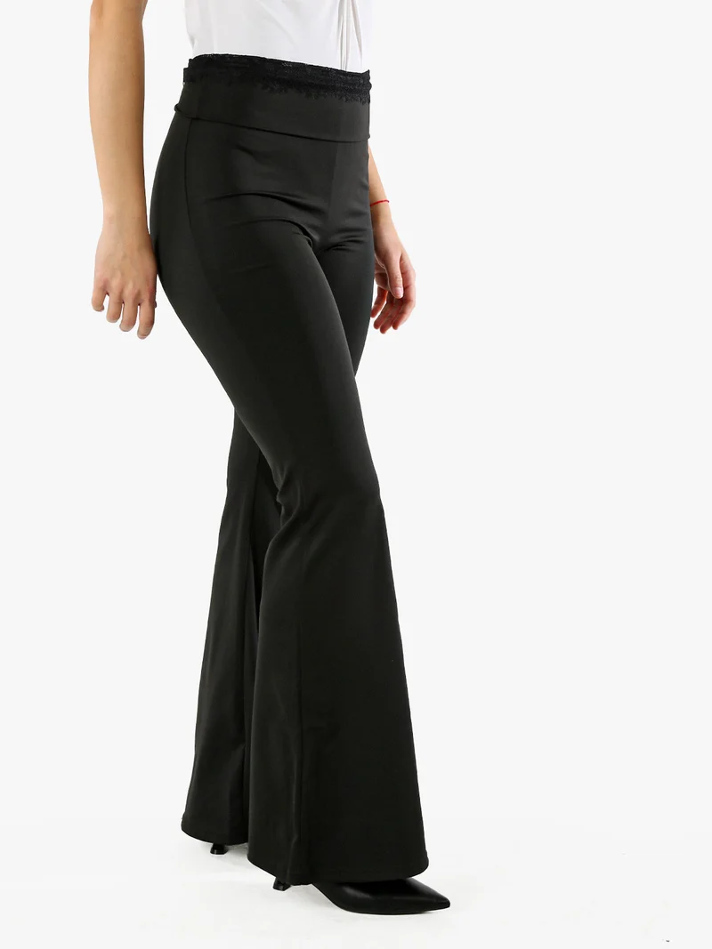 Pantaloni eleganti a zampa con pizzo in vita - nero