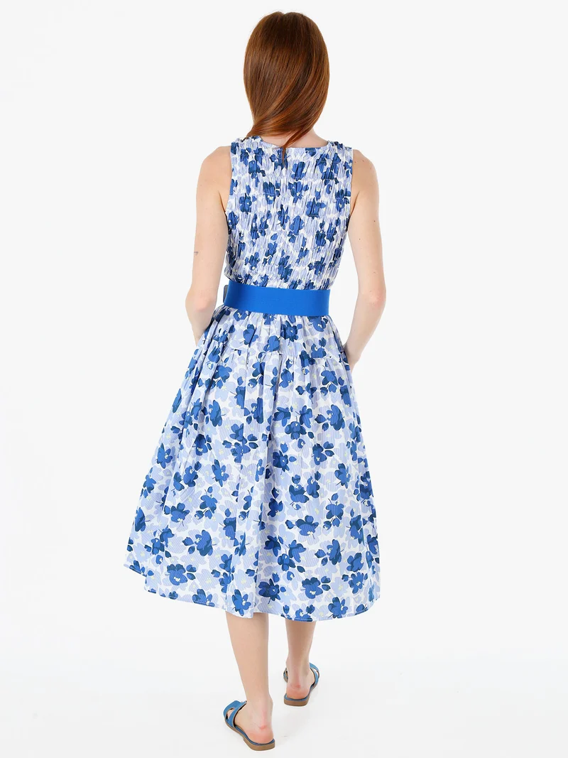 Abito donna smanicato in cotone con stampe - blu