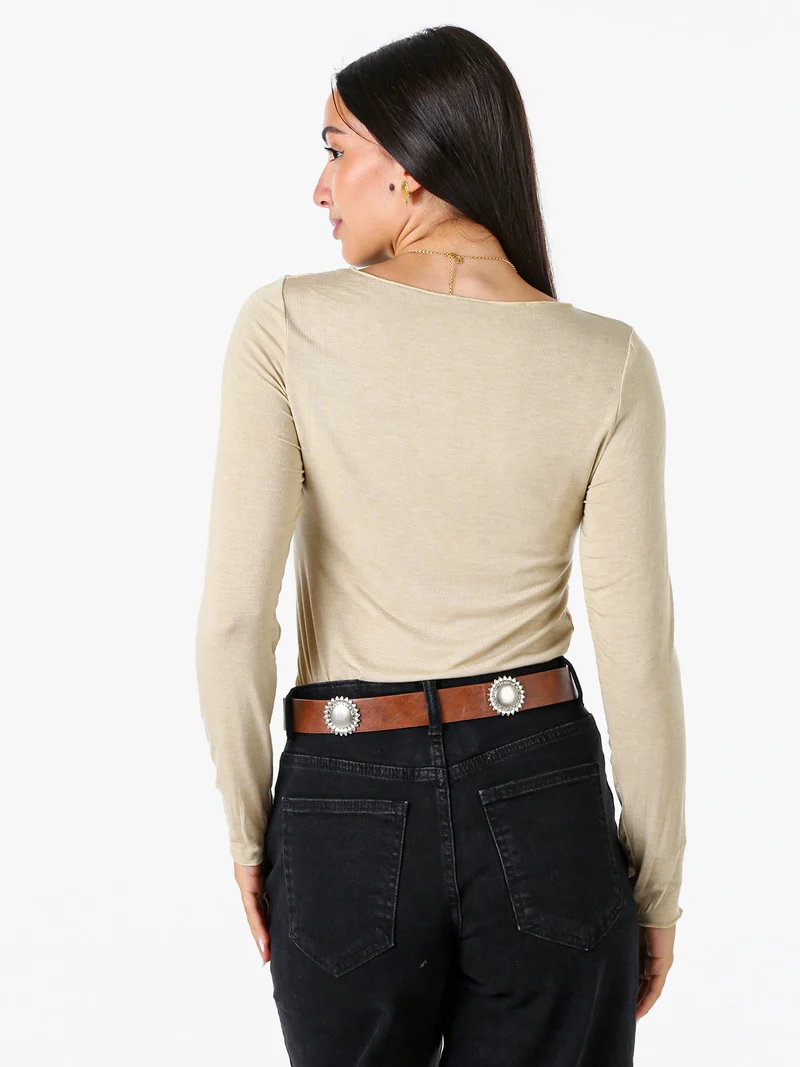 Maglia donna a maniche lunghe con scollo a barchetta - beige