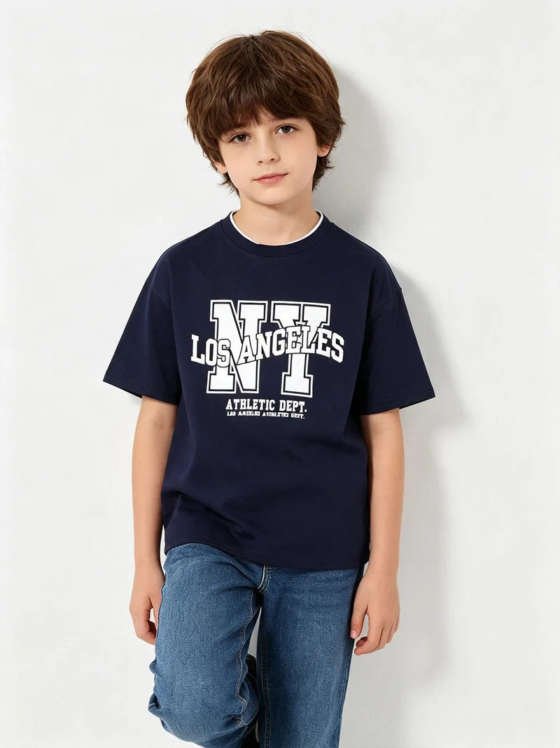 T-shirt da bambino in cotone con stampa scritta - blu scuro
