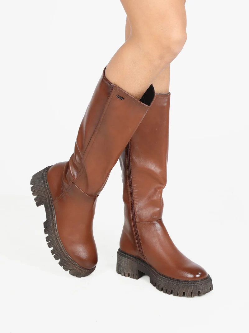 Stivale alto donna con tacco e plateau - cuoio