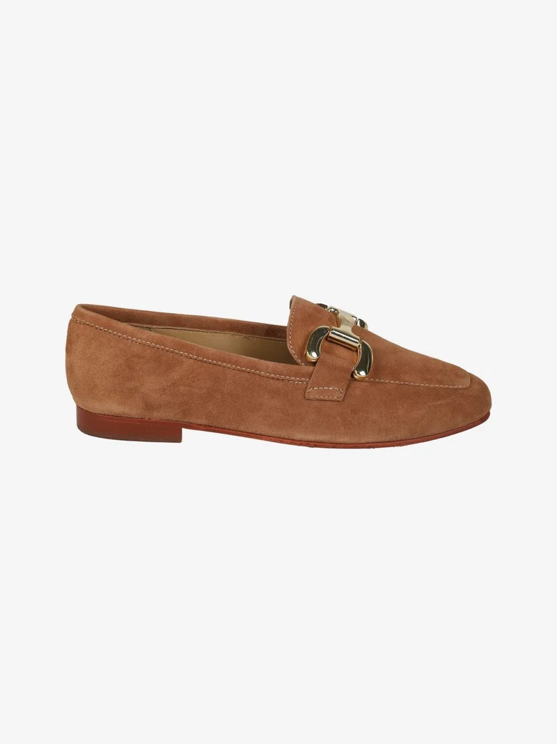 Mocassini donna in pelle scamosciata con placchetta - marrone
