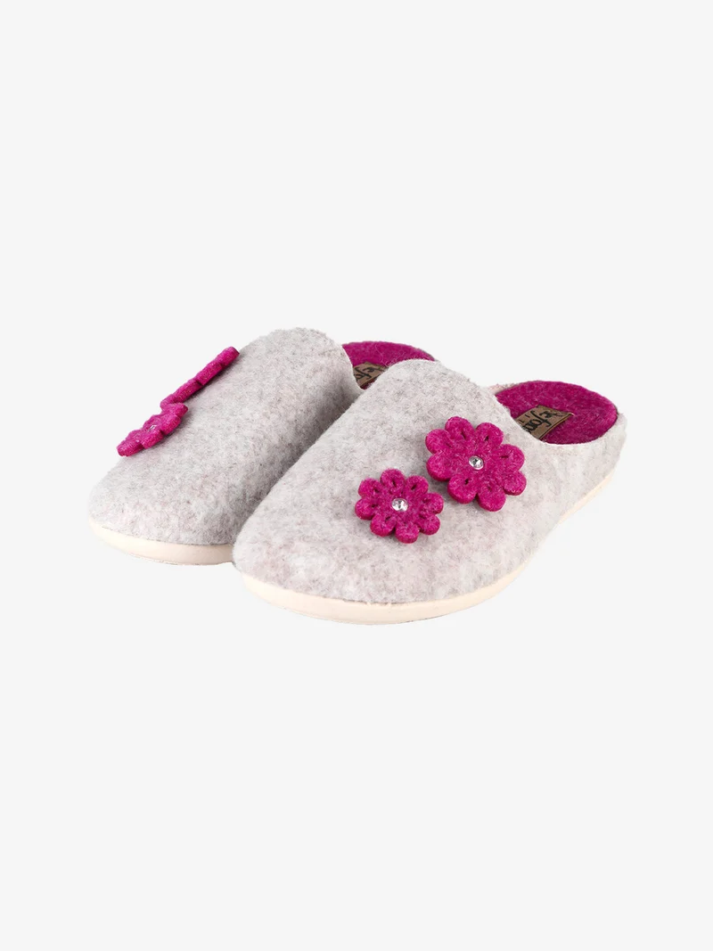 Pantofole invernali da donna - beige