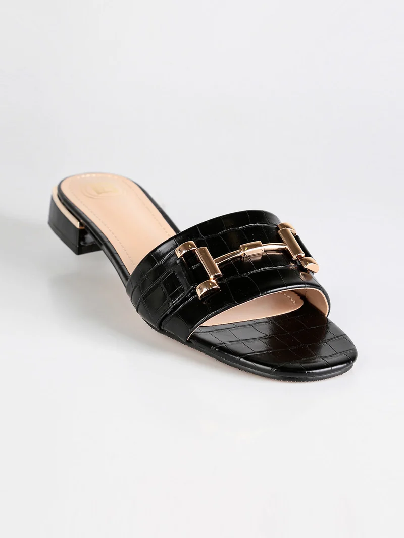 Ciabatte donna con tacco basso - nero
