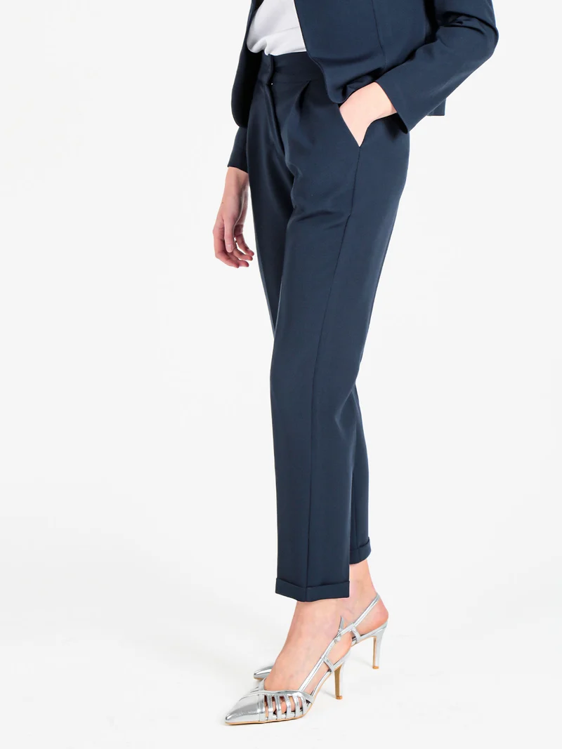 Pantaloni classici da donna con risvolto - blu scuro
