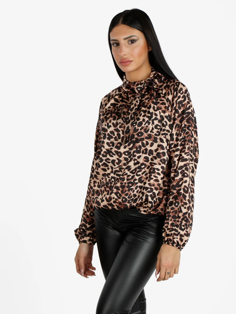 Camicetta donna animalier accollata - cammello