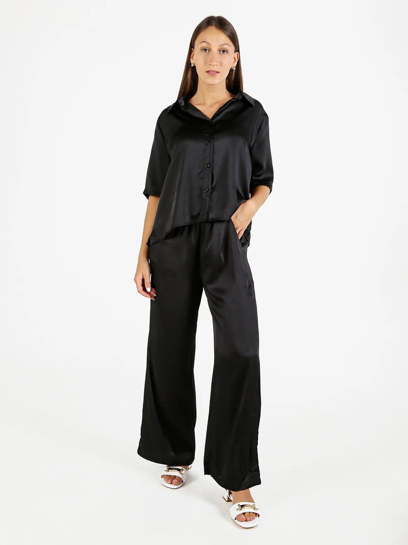 Camicia donna a maniche corte effetto raso - nero
