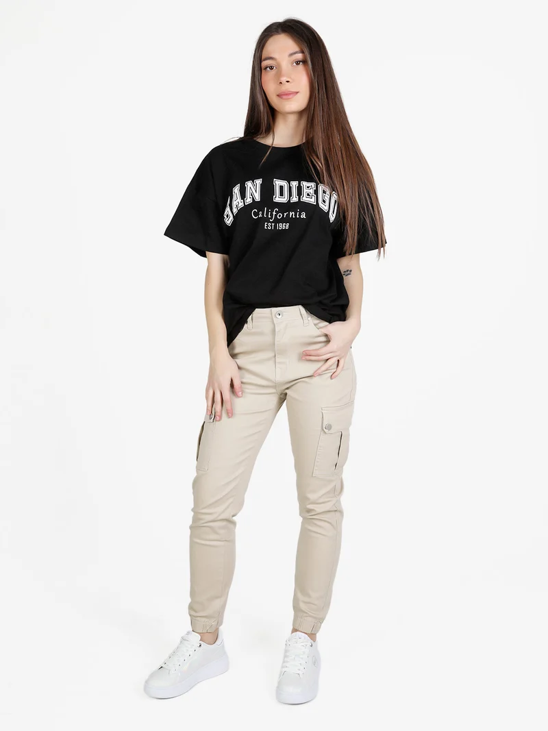 Pantaloni cargo da donna con elastico alla caviglia - beige