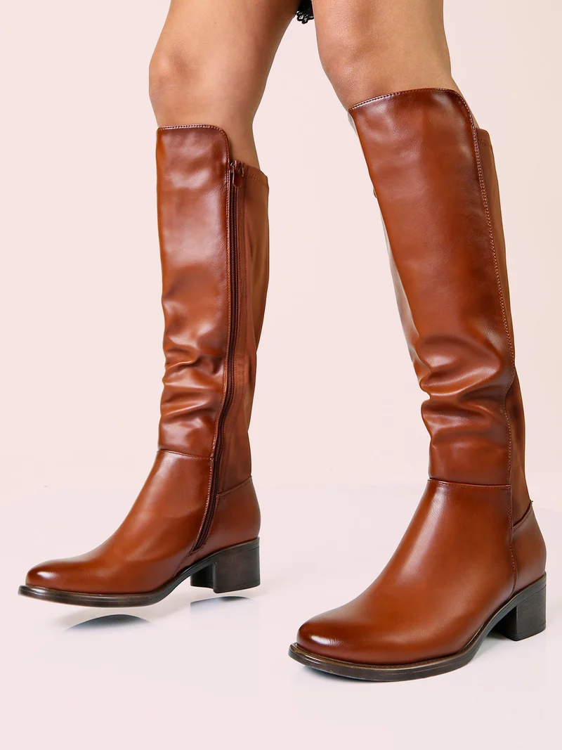 Stivali donna minimal al ginocchio con tacco basso - marrone