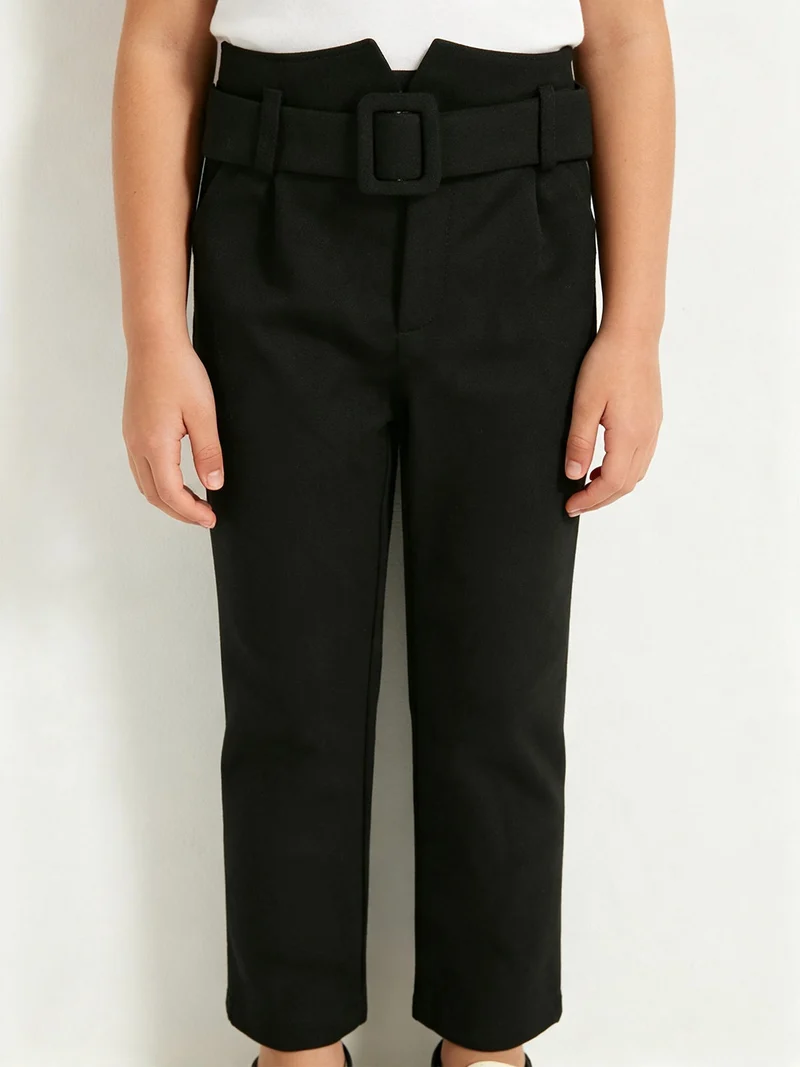 Pantaloni da bambina a vita alta con cintura - nero