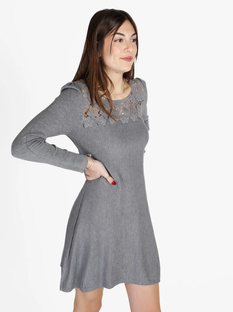 Vestito da donna a maniche lunghe con scollo in pizzo macramè - grigio
