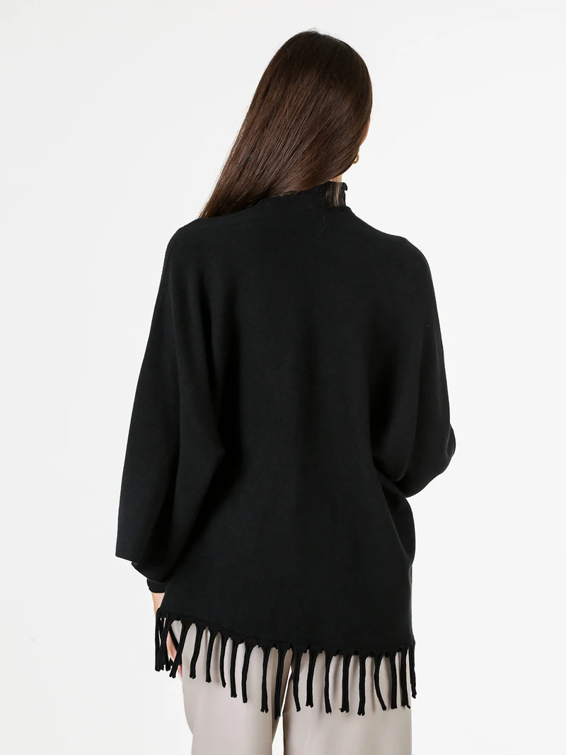Cardigan aperto da donna in maglia con maniche a campana e frange sul fondo - nero