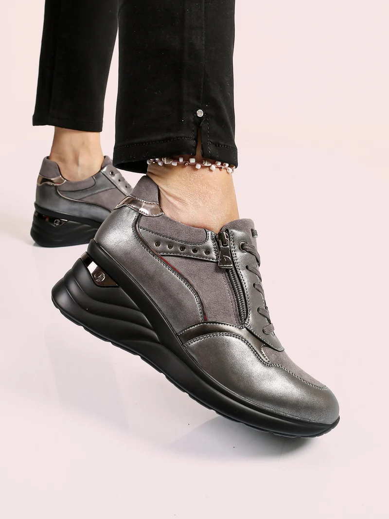Sneakers donna con zeppa - grigio scuro