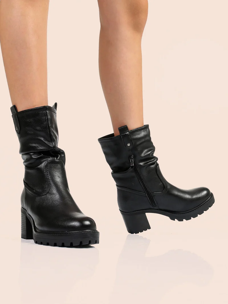 Stivaletti donna con tacco largo e plateu - nero
