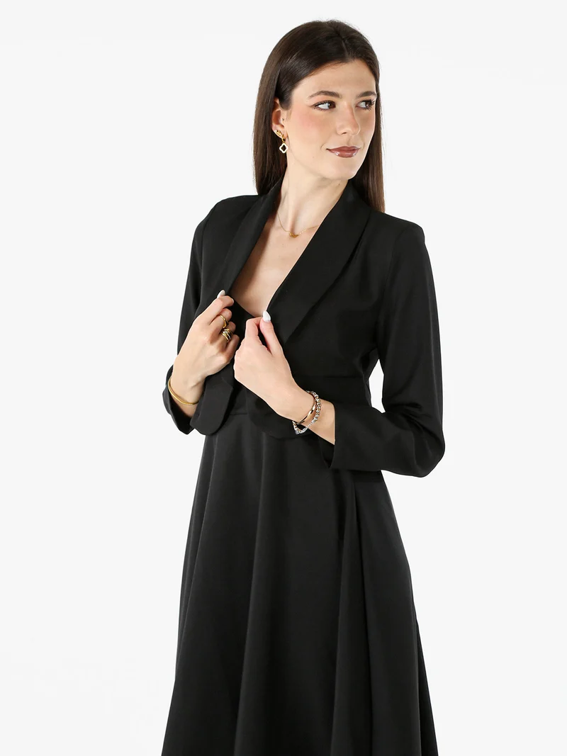Blazer corto da donna elegante - nero