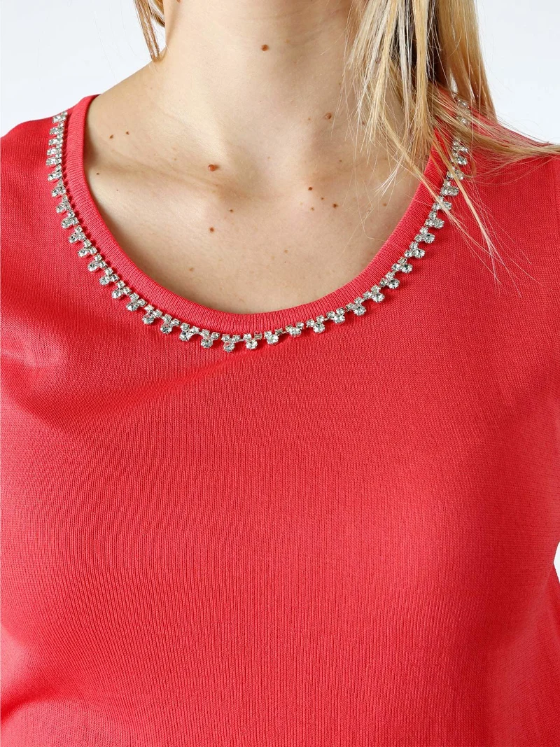 Top donna in maglia con applicazioni di strass - fragola
