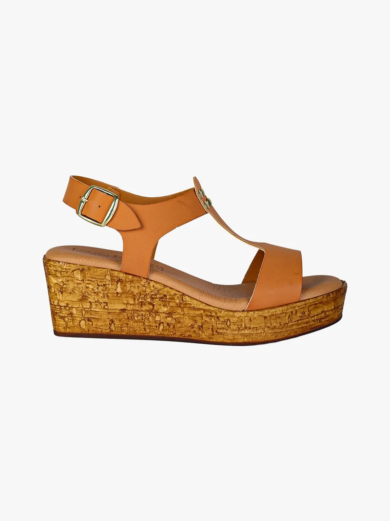 Sandali donna con zeppa e plateau e dettaglio borchie - cuoio