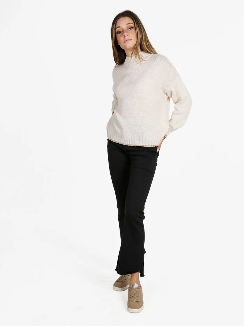Pantaloni donna a zampa sfrangiati - nero
