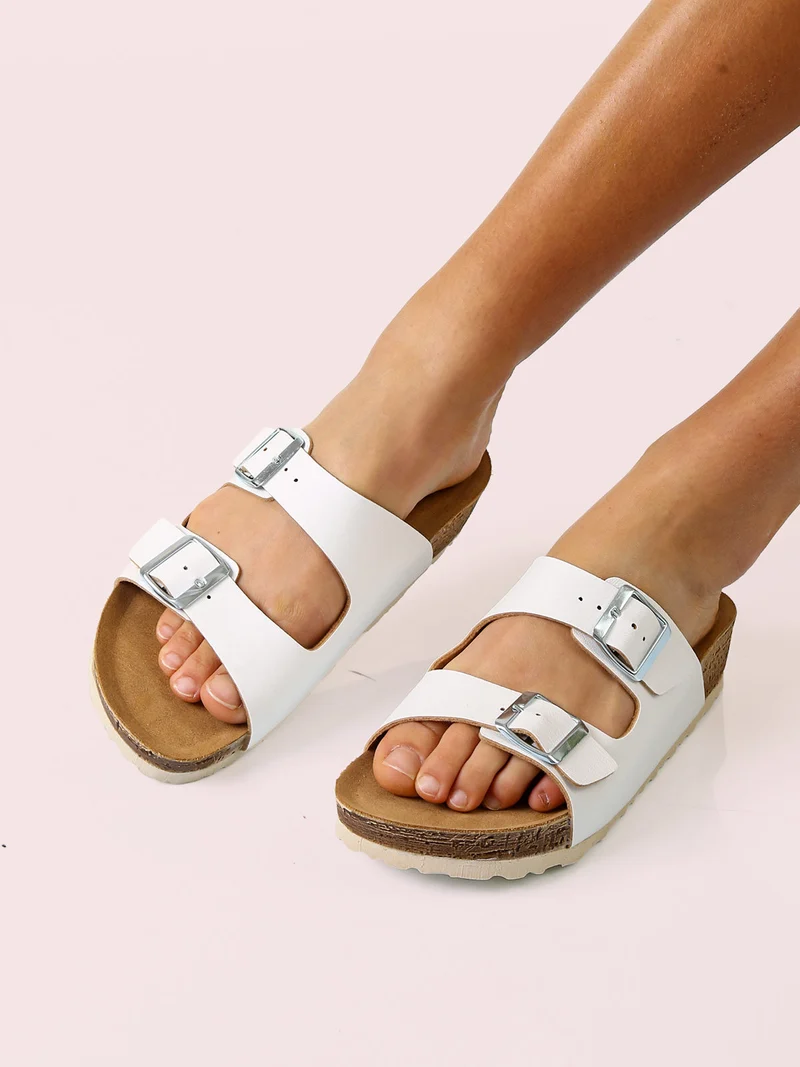 Ciabatte da donna con fibbie - bianco
