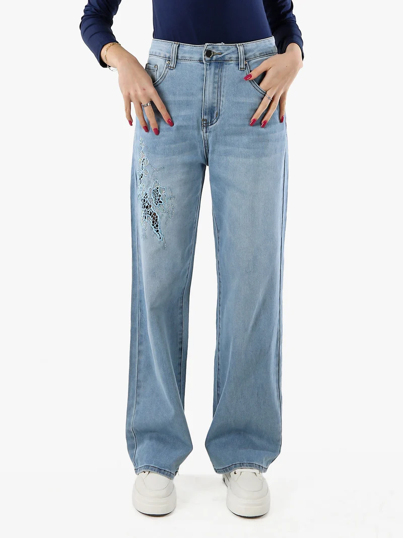 Jeans donna a gamba dritta con ricamo e strass - jeans