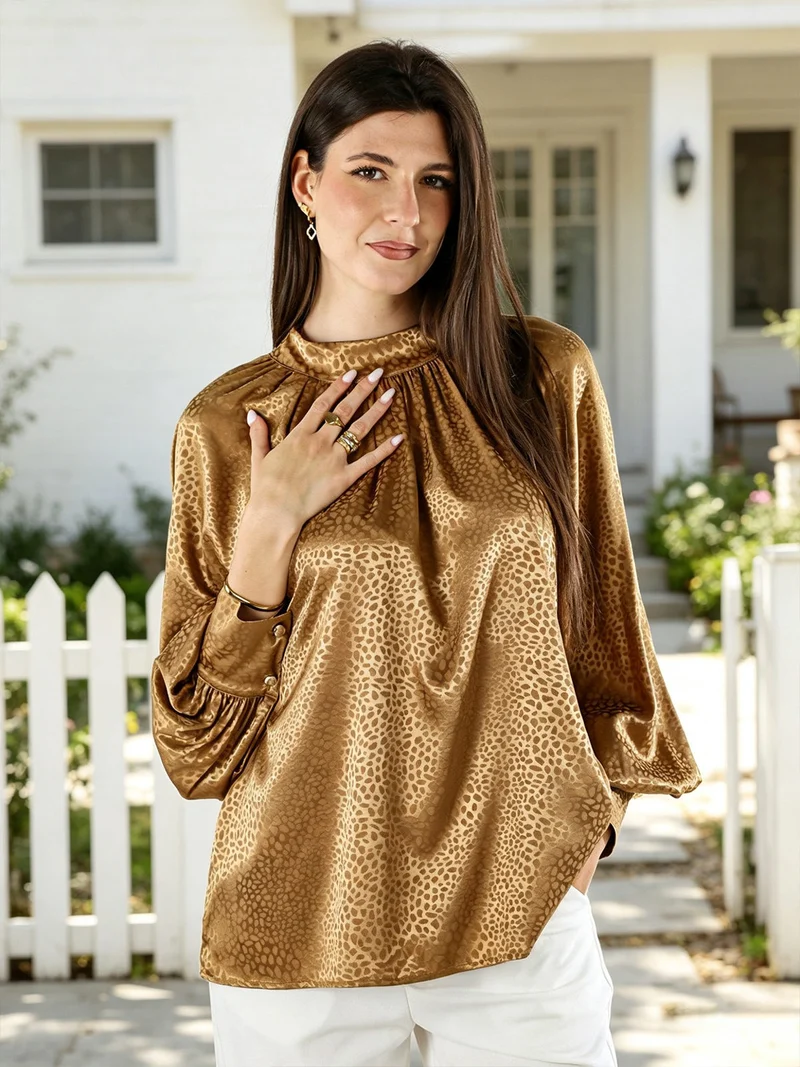 Blusa donna accollata a maniche lunghe linea curvy - marrone