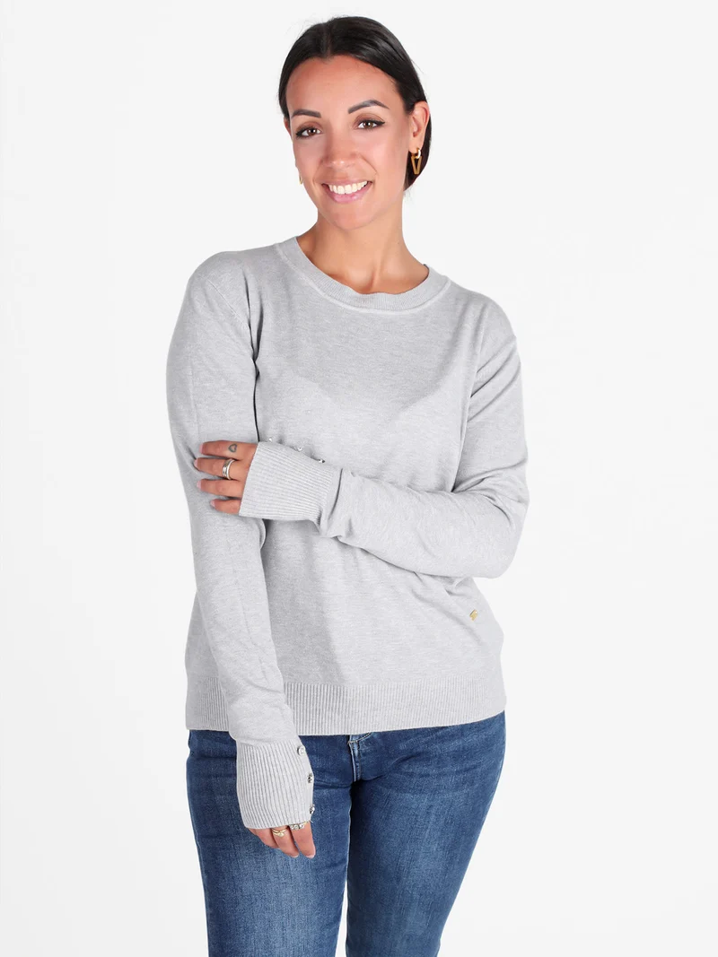Pullover girocollo in maglia da donna con bottoni gioiello sui polsini - grigio