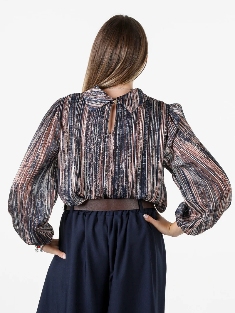 Blusa donna a fantasia con collo risvoltato e maniche lunghe a palloncino - blu scuro