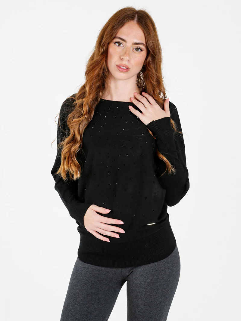 Maglia donna con scollo a barca e borchie - nero