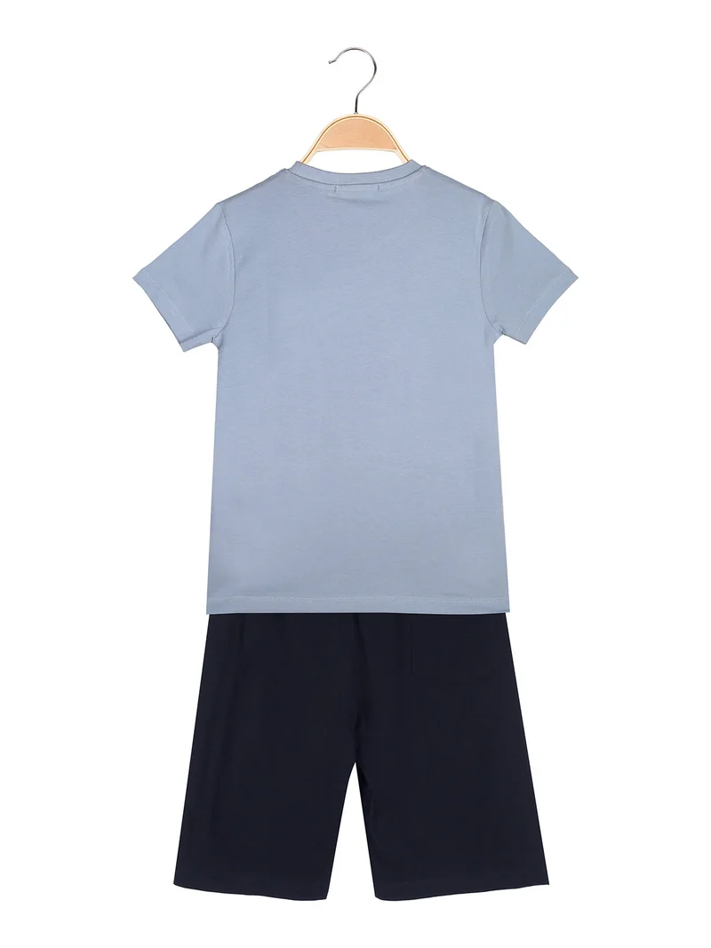 Completo corto da bambino in cotone con t-shirt e bermuda - azzurro