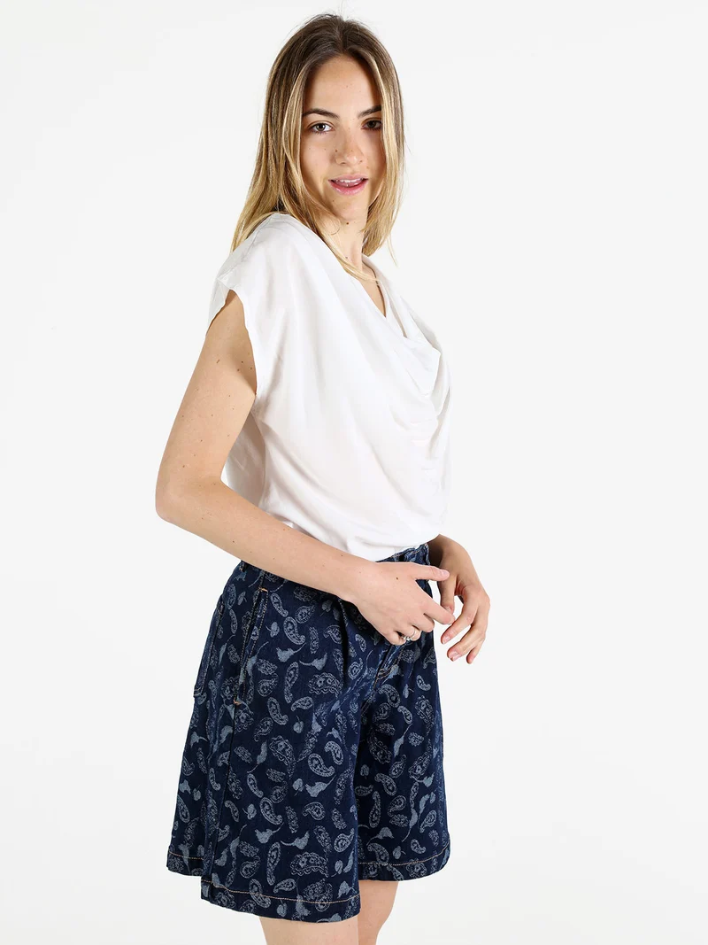 Top da donna con scollo a cascata - bianco