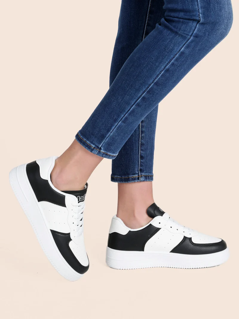Sneakers donna stringate - nero